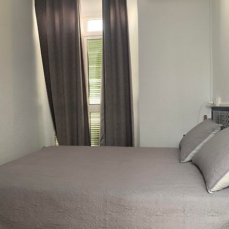Hostal Alcobia Sewilla Zewnętrze zdjęcie