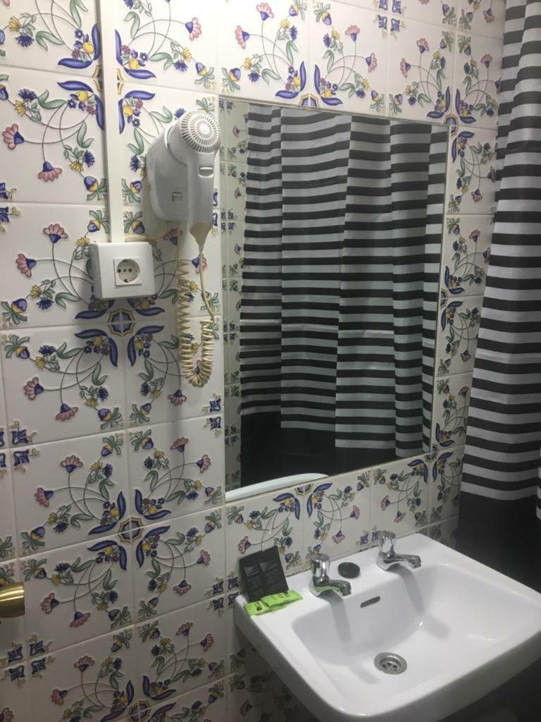 Hostal Alcobia Sewilla Zewnętrze zdjęcie