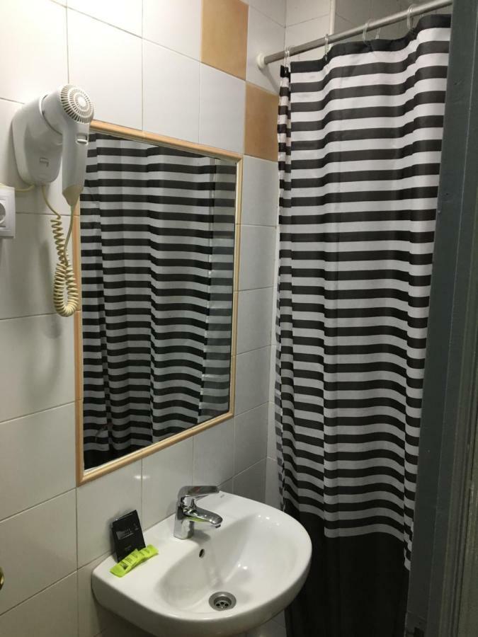 Hostal Alcobia Sewilla Zewnętrze zdjęcie