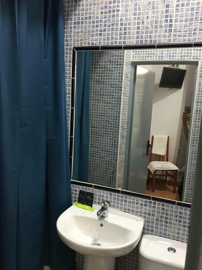 Hostal Alcobia Sewilla Zewnętrze zdjęcie