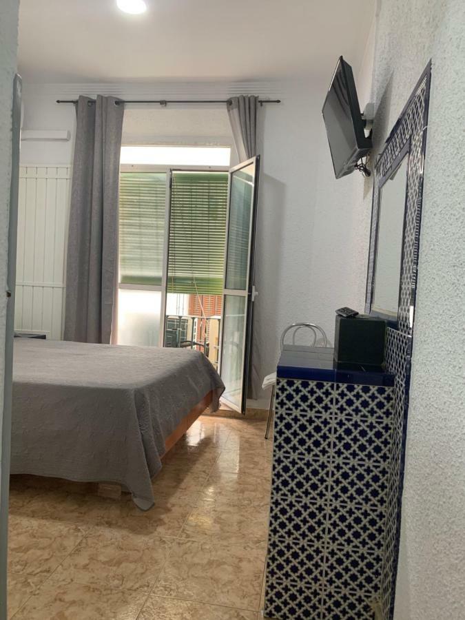 Hostal Alcobia Sewilla Zewnętrze zdjęcie